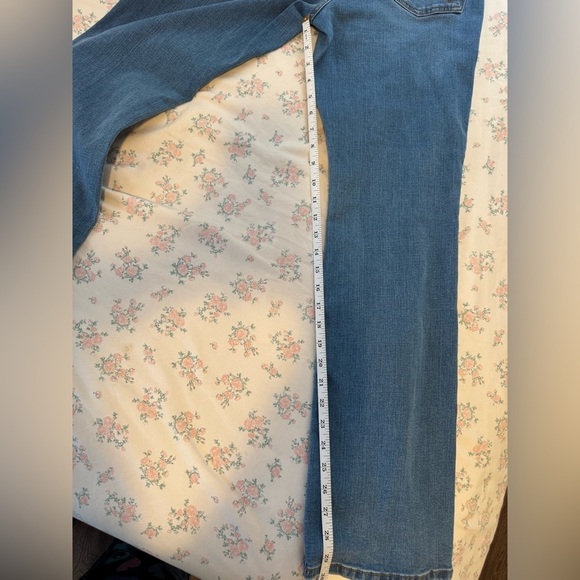 SIZE 8 GREAT QUALITY 🎀 Tummyless Slim Boot Medium Wash Seven7 Jeans Y2K VINTAGE - Picture 3 of 6